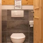 לינה וארוחת בוקר Viktoria 4*