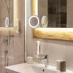 Viktoria 4*