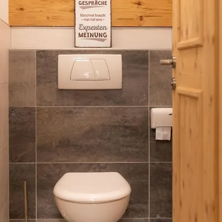 Bed & Breakfast Viktoria 4*