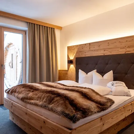 Bed & Breakfast Viktoria 4*