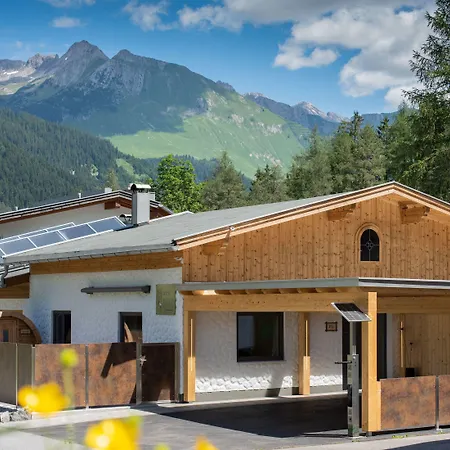 Viktoria Bed & Breakfast 4*