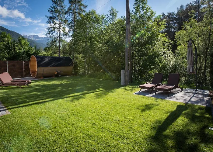 Viktoria Bed & Breakfast 4*