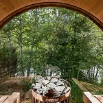 Bed & Breakfast Viktoria 4*