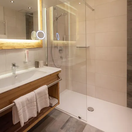 לינה וארוחת בוקר Viktoria באך